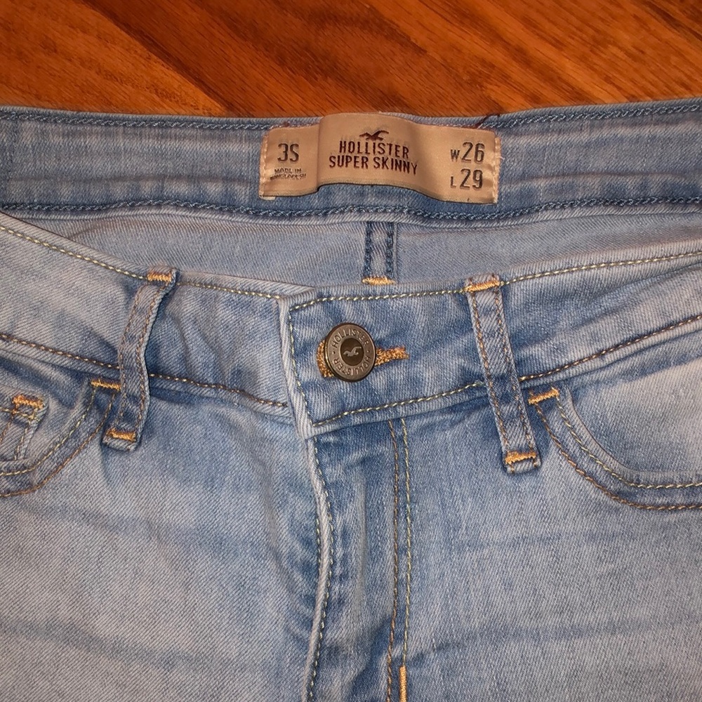 Hollister jeans